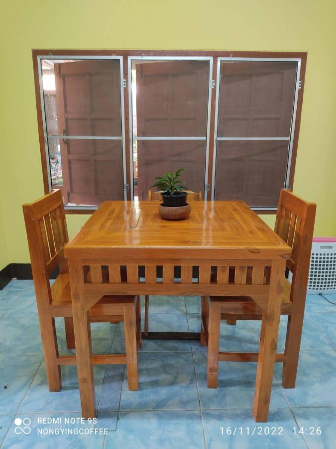 Chanmuang guesthouse Mae Hong Son Extérieur photo