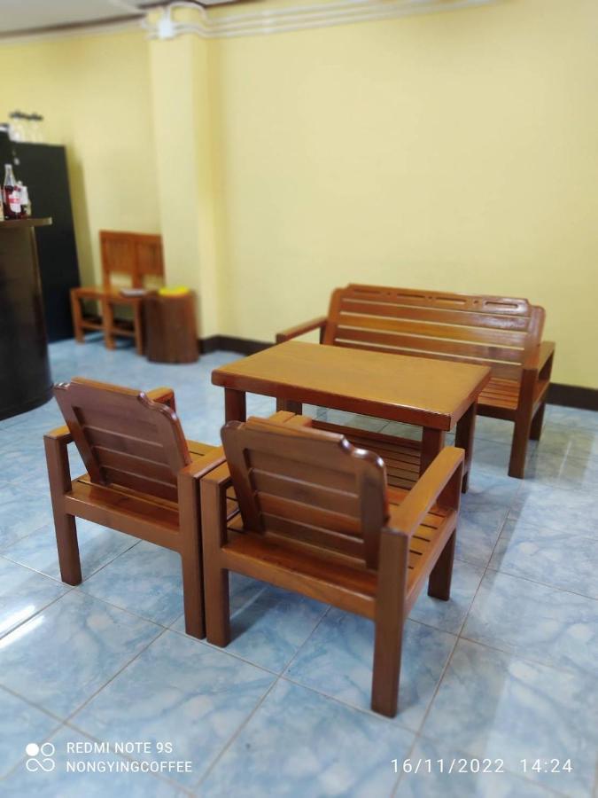 Chanmuang guesthouse Mae Hong Son Extérieur photo
